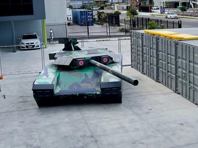 Gaardtech robot T-90 tank