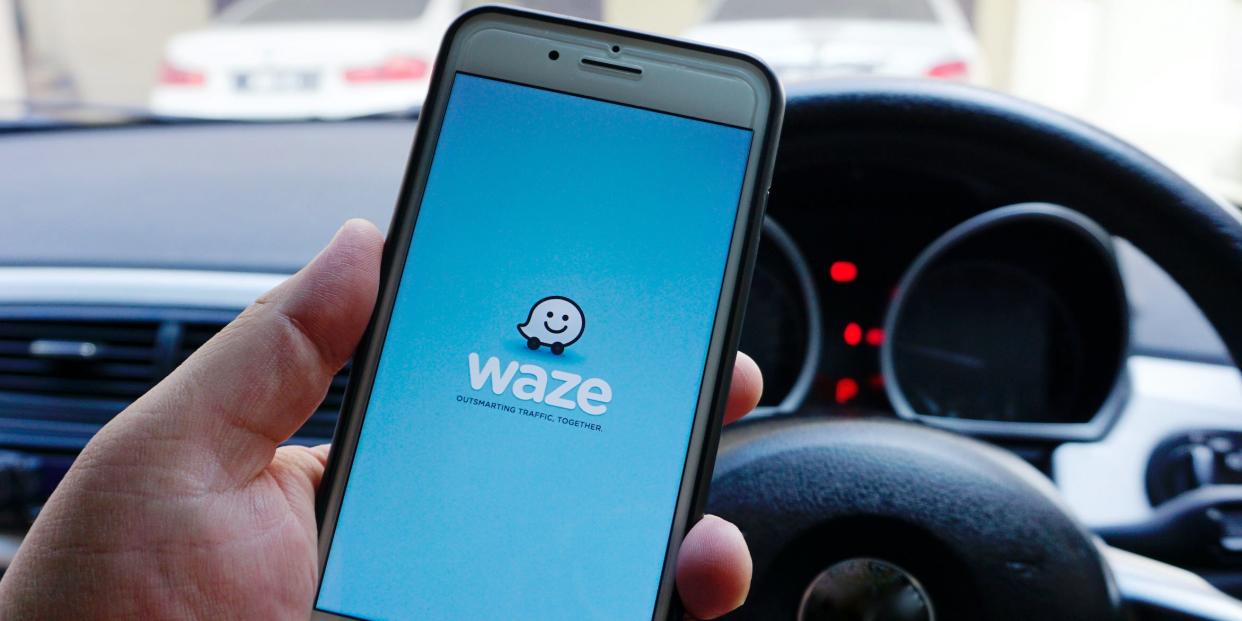 Waze App iPhone Car