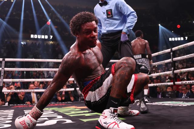 Best in the world': Boxing pros react to Crawford stopping Spence - Bad  Left Hook