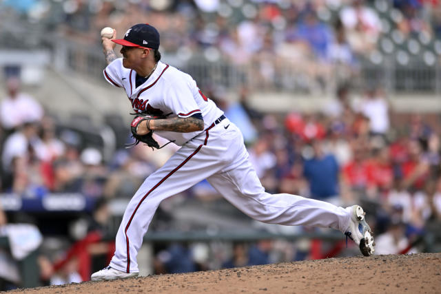 Atlanta Braves clinch 6th straight NL East title, beat Phillies 4-1 as  Strider gets 17th win - ABC News