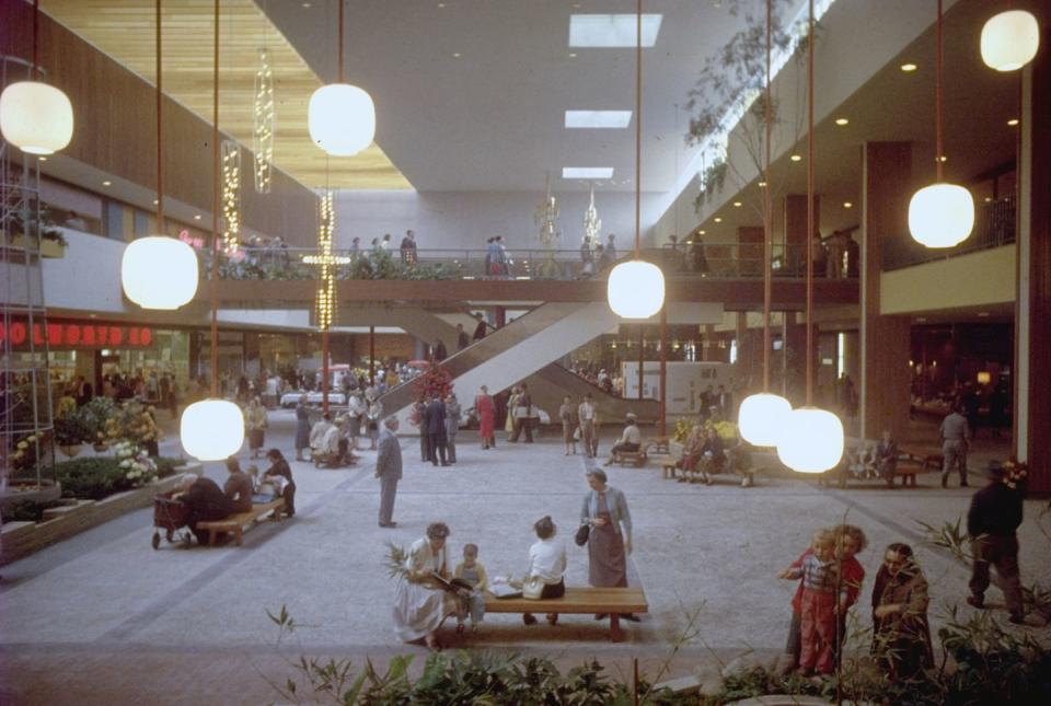 1956: The Birth of the Mall