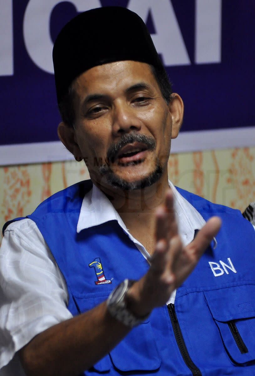 Pensyarah UPSI, Ahmad Sohaimi Lazim, calon BN bagi PRK DUN Sungai Limau.