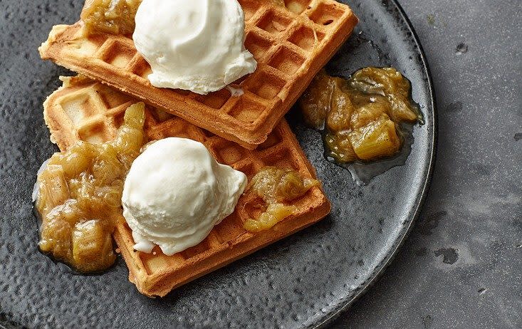 Japanese knotweed and hibiscus compote with yoghurt ice cream and waffles - StockFood