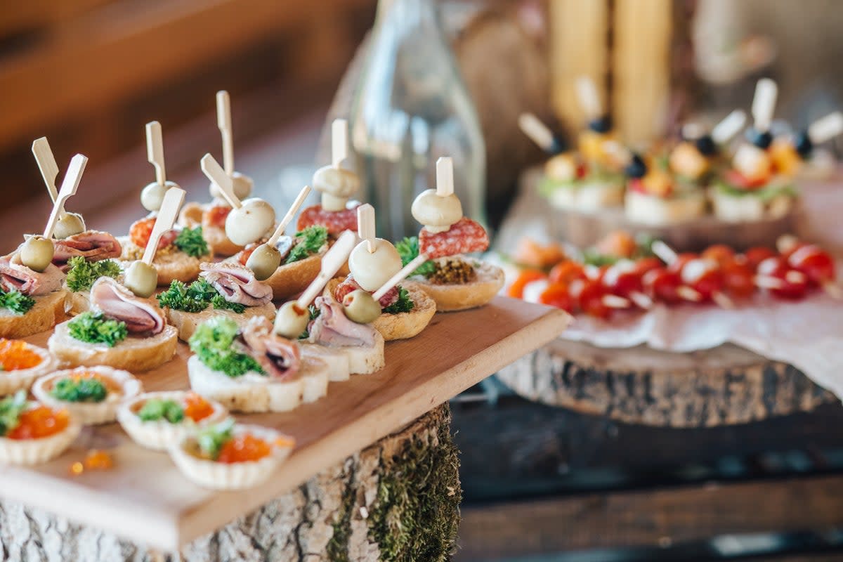 Bride sparks debate after she didn’t serve vegan food at wedding (Getty Images/iStockphoto)