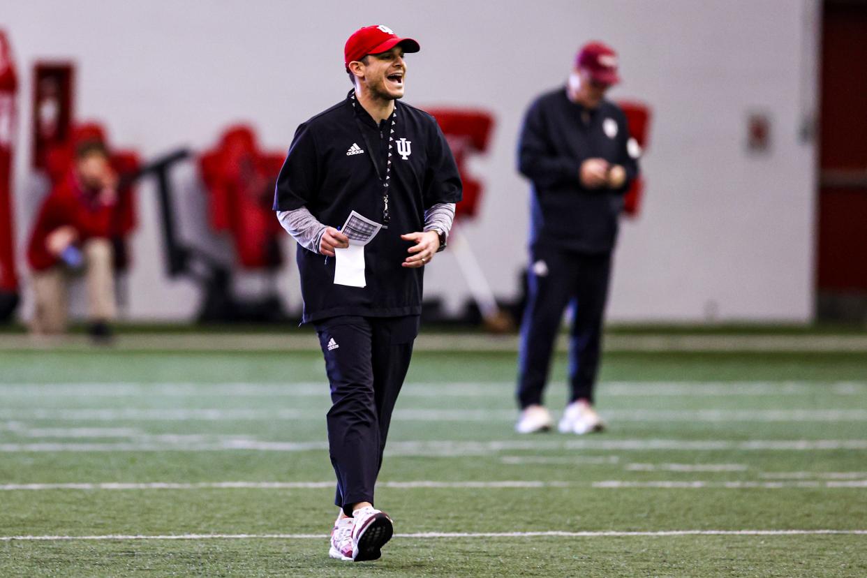 BLOOMINGTON, IN - March 04, 2023 - Indiana Hoosiers Co-Defensive Coordinator/Safeties Coach Matt Guerrieri during practice at Memorial Stadium in Bloomington, IN. Photo By Gracie Farrall/Indiana Athletics