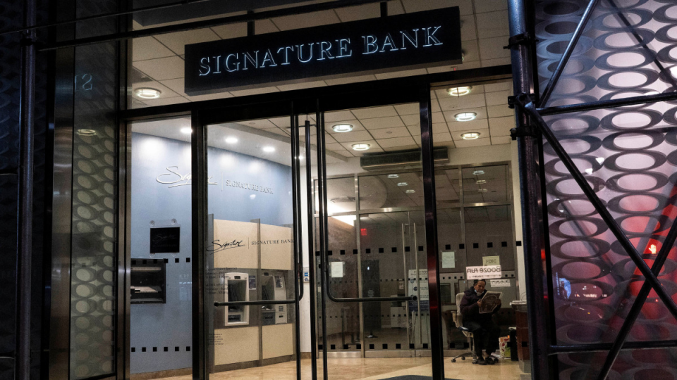 Signature Bank