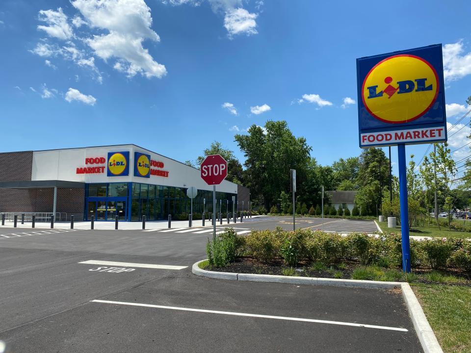 The Lidl in Bear has appeared complete from the exterior since 2022. The company has not announced an opening date. 
(Credit: Brandon Holveck/Delaware News Journal)