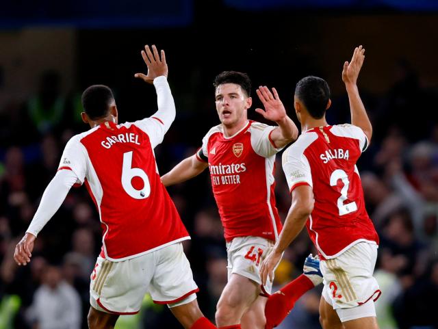 Clássico termina empatado, Chelsea sofre goleada, Arsenal alcança a  liderança Os resultados do dia na Premier League - Lance!