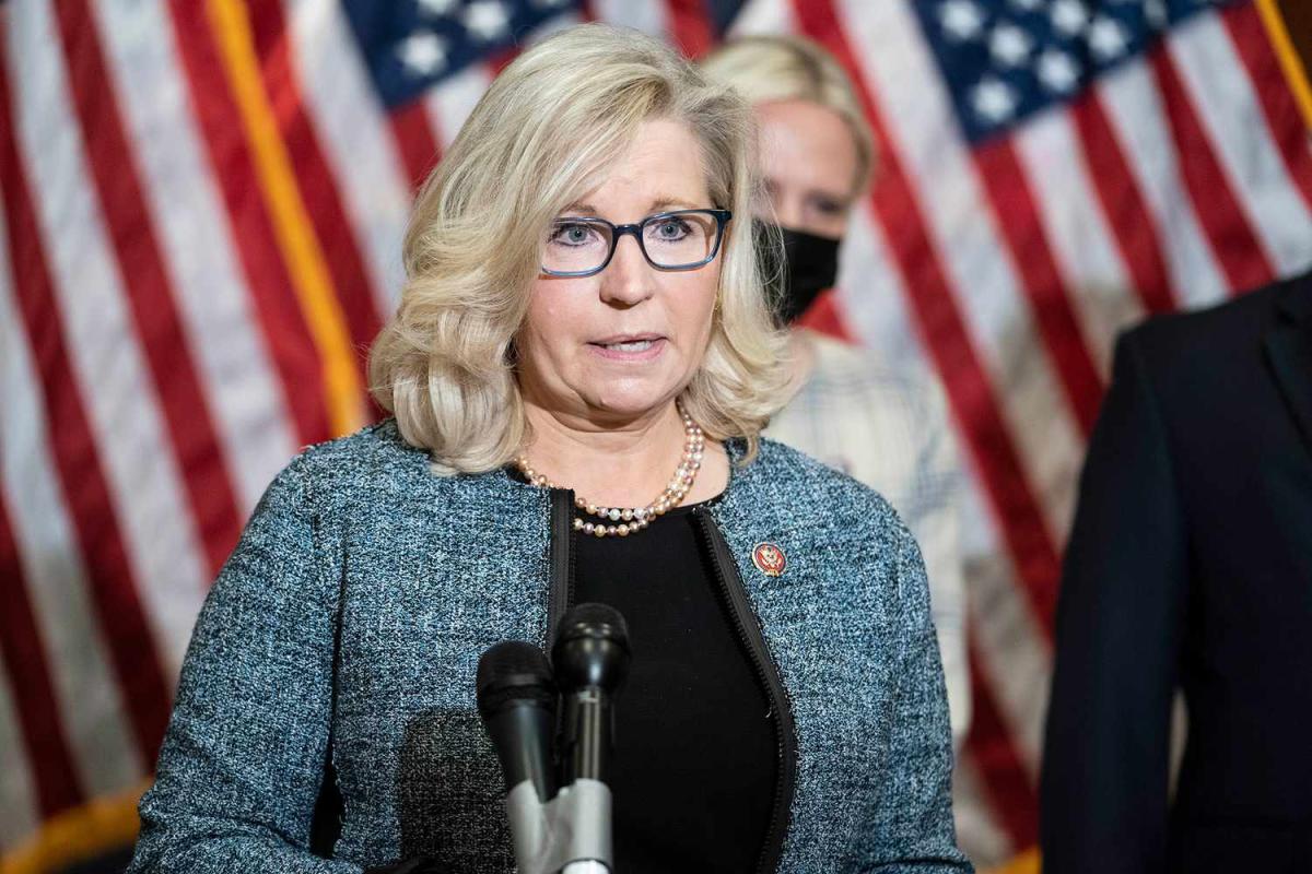 After Infamous Rift with Gay Sister, Liz Cheney Now Admits I Was Wrong to Oppose Same-Sex Marriage image pic