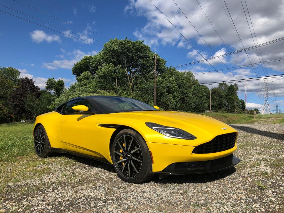 Aston Martin DB11 V8