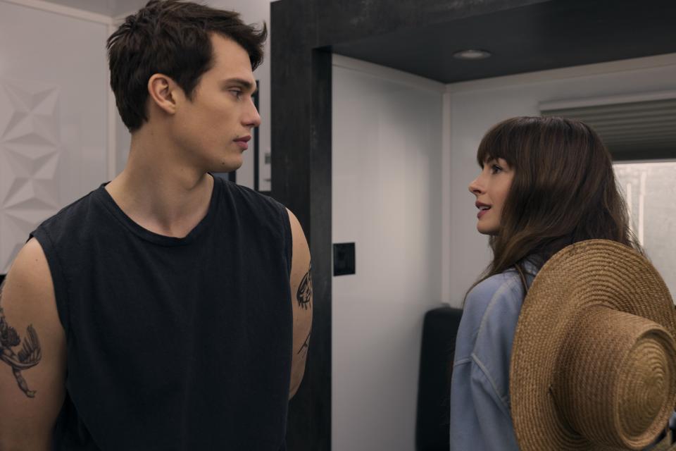 Nicholas Galitzine interpreta a un joven de 24 en 'La idea de ti', cuando tiene 29 en la vida real. (Foto de Alisha Wetherill/Prime, © 2022 Amazon Content Services LLC)