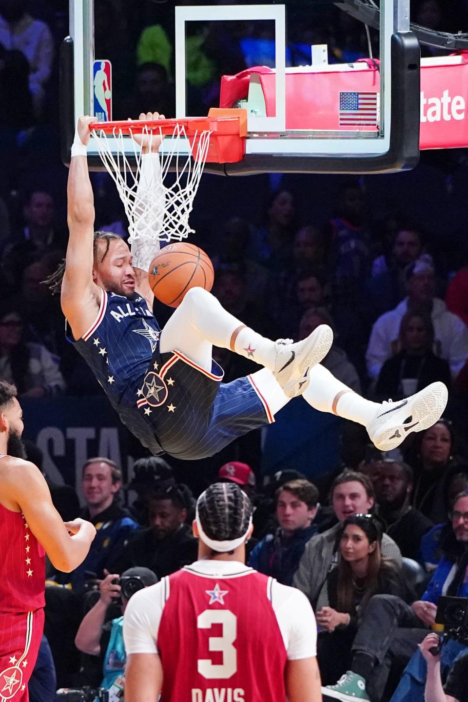 Jalen Brunson dunks during the 73rd NBA All-Star Game, the league's highest-scoring ever.