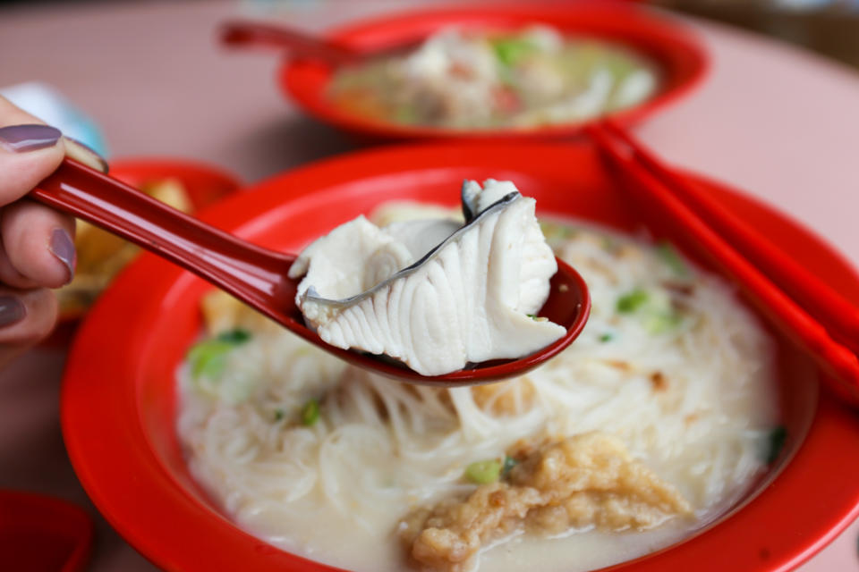 Cai Ji Fried Fish Soup 12 - fish slices