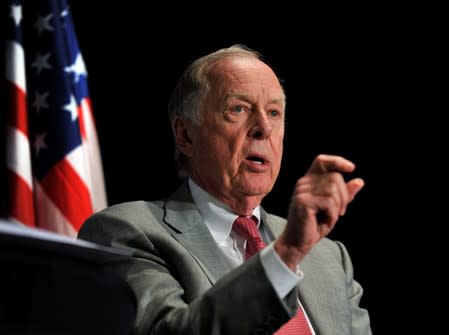 FILE PHOTO: Pickens speaks during a Chamber of Commerce luncheon in Calgary.