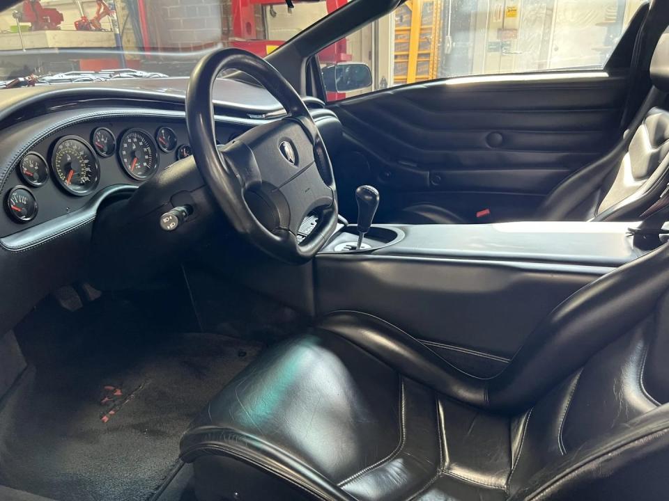 1999 lamborghini diablo vt roadster interior