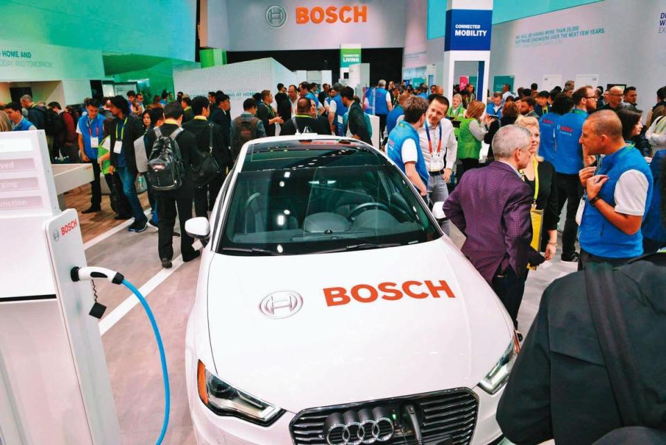 OTA已成汽車相關業者兵家必爭之地，除車廠，Tier 1汽車零組件業者Bosch等也積極投入。（翻攝Bosch Global臉書）