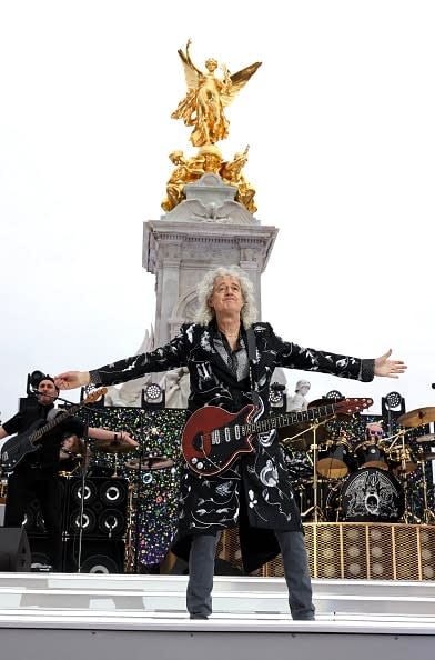 <div class="inline-image__caption"><p>British guitarist Brian May performs at the Platinum Party at Buckingham Palace on June 4, 2022 as part of Queen Elizabeth II's platinum jubilee celebrations.</p></div> <div class="inline-image__credit">Jonathan Buckmaster/Pool/AFP via Getty Images</div>