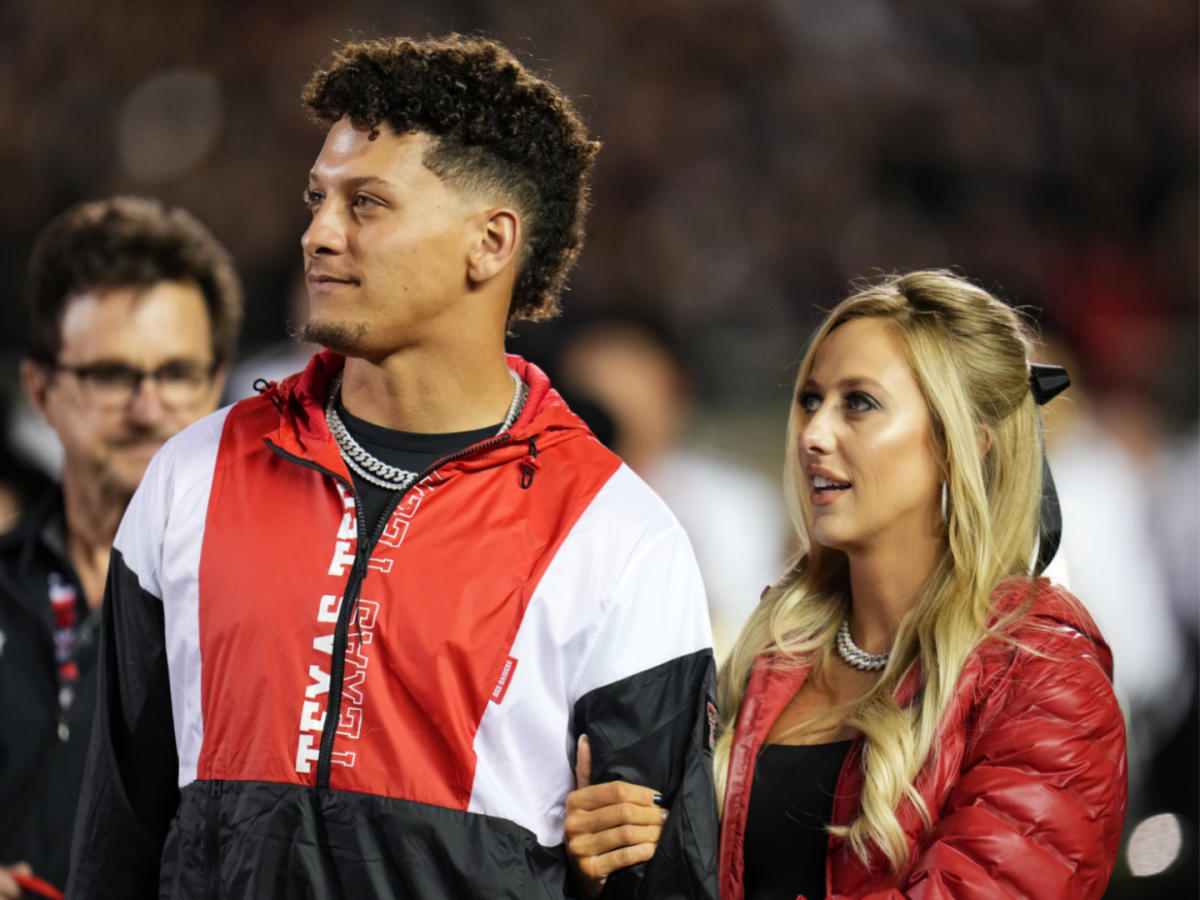 Kansas City Chiefs' Patrick Mahomes, Brittany welcome son