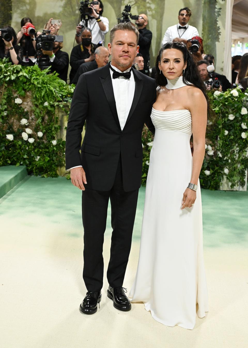Stylish Couples on the Met Gala 2024 Red Carpet Chris Hemsworth and