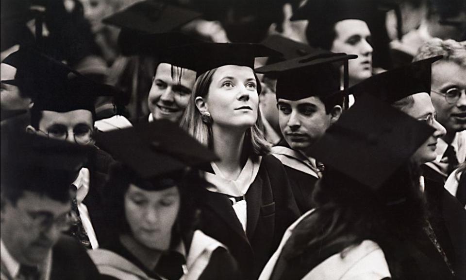 Students graduating in Britain in the 1980s