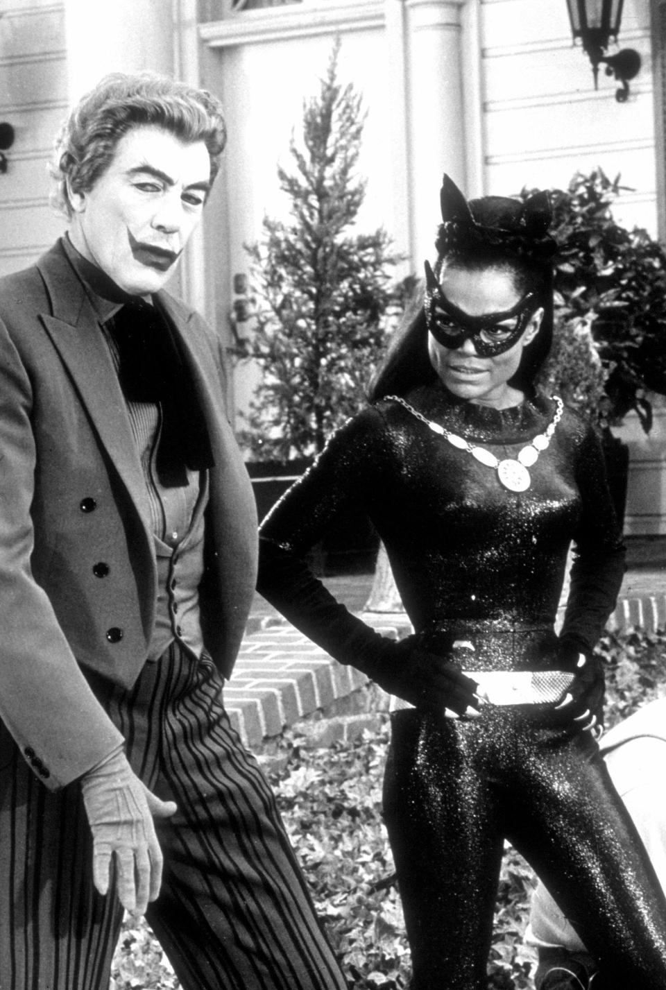 <p><b>EARTHA KITT (1967):</b> When the original Catwoman Julie Newman opted out of the ‘Batman’ series, the producers cast popular singer Eartha Kitt as the new Catwoman. Eartha appeared in three episodes in the series' third season before the show was pulled off the air.</p> <p><b><a href=" http://my.entertainment.yahoo.com/news/y--reviews--the-dark-knight-rises.html" data-ylk="slk:Y! REVIEWS: ‘The Dark Knight Rises’;elm:context_link;itc:0;sec:content-canvas;outcm:mb_qualified_link;_E:mb_qualified_link;ct:story;" class="link  yahoo-link"> Y! REVIEWS: ‘The Dark Knight Rises’</a></b></p>