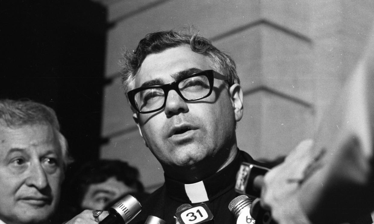 City Councilman Louis Gigante speaks at City Hall in 1974.