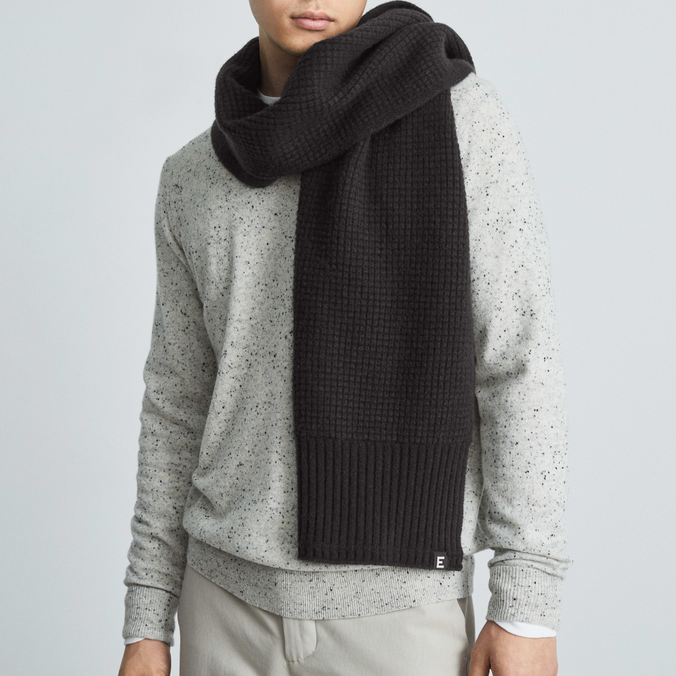 Everlane The Felted Merino Waffle-Knit Scarf