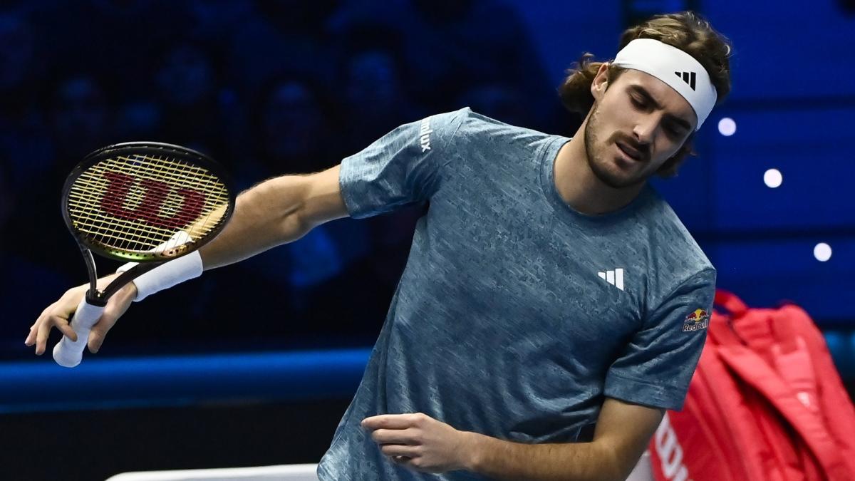 Stefanos Tsitsipas withdraws from event after retiring injured against Holger Rune