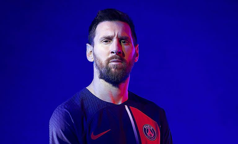 Messi es una de las caras de la nueva camiseta de PSG