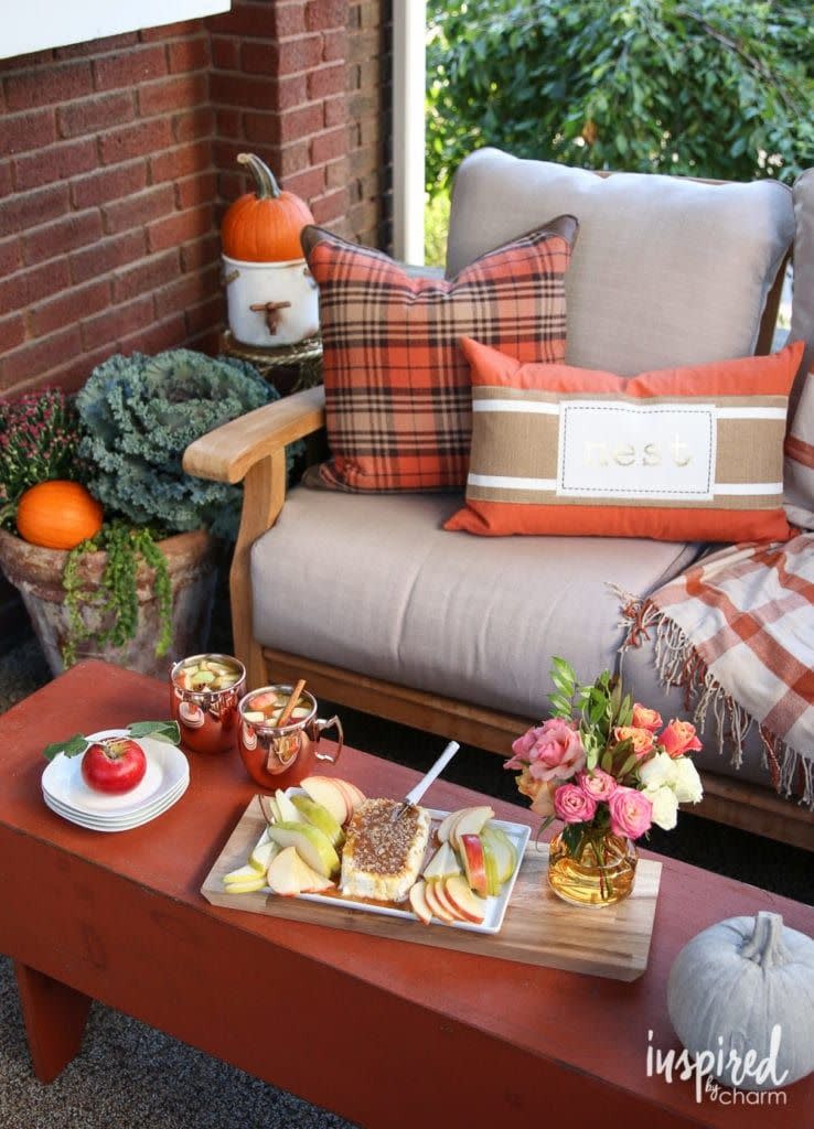 farmhouse fall decorations porch