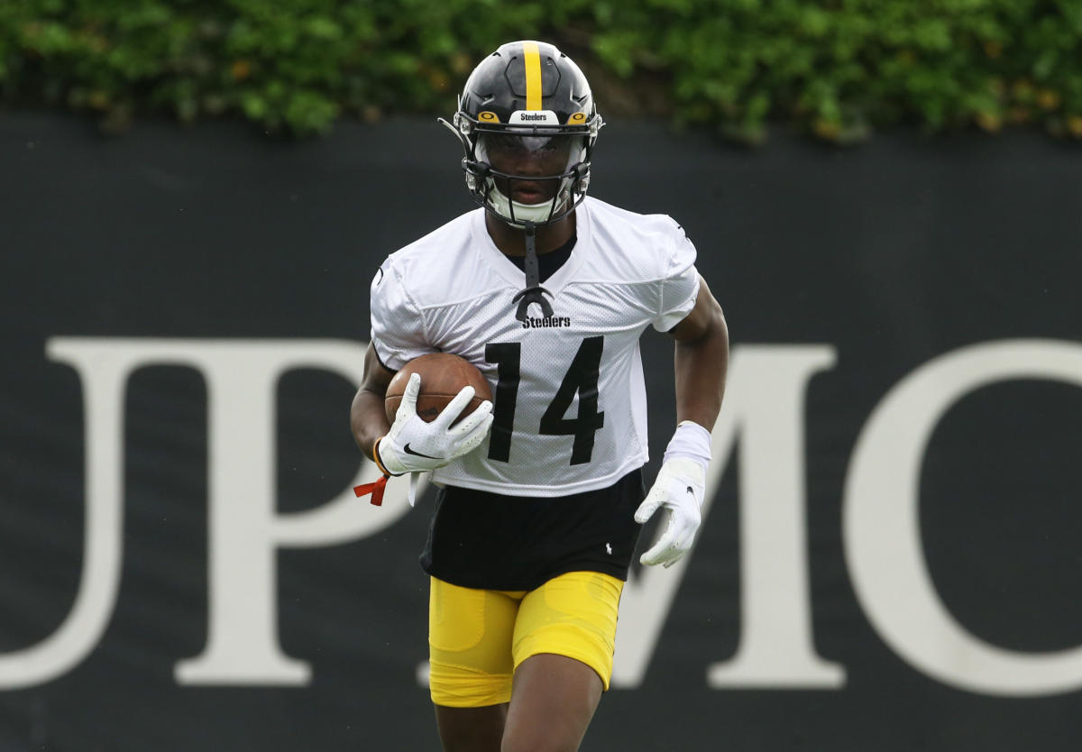 Steelers WR praises George Pickens: 'Best rookie receiver in the NFL