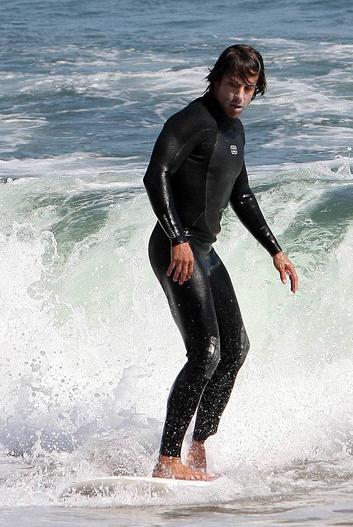 Kiedis A Surfing