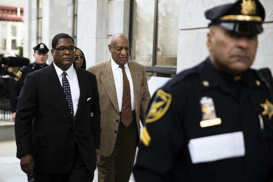 Bill Cosby llega a una audiencia en su caso de abuso sexual, el martes 13 de diciembre del 2016 en el Juzgado del Condado de Montgomery en Norristown, Pennsylvania. (AP Foto/Matt Rourke)