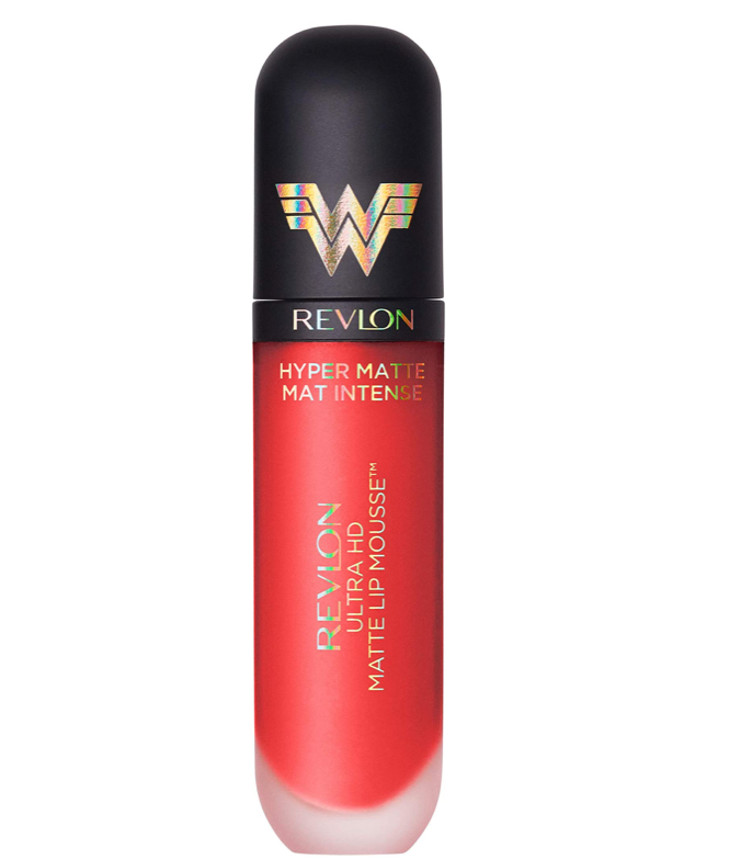 Revlon Ultra Hd Lip Mousse Hyper Matte, Liquid Lipstick, Scorpion Red. Foto: amazon.com.mx