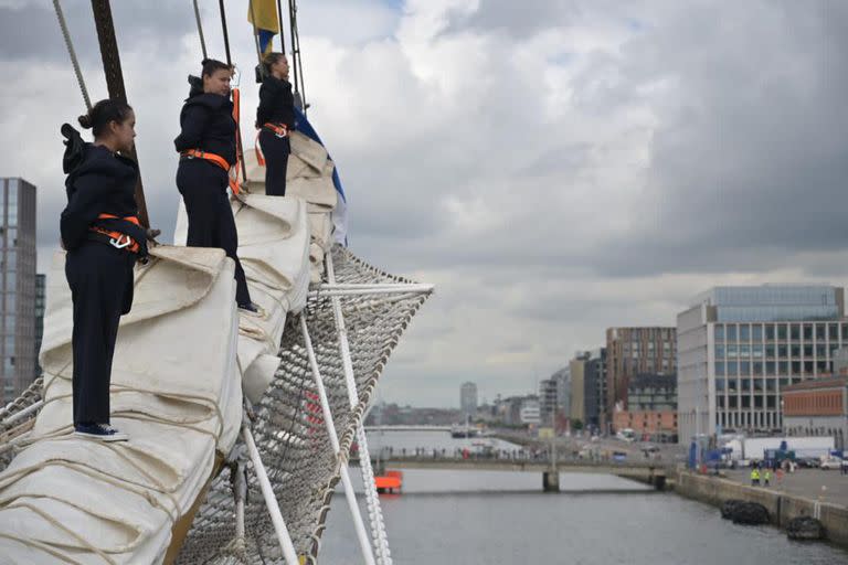 La Fragata Libertad, en su escala en Dublín