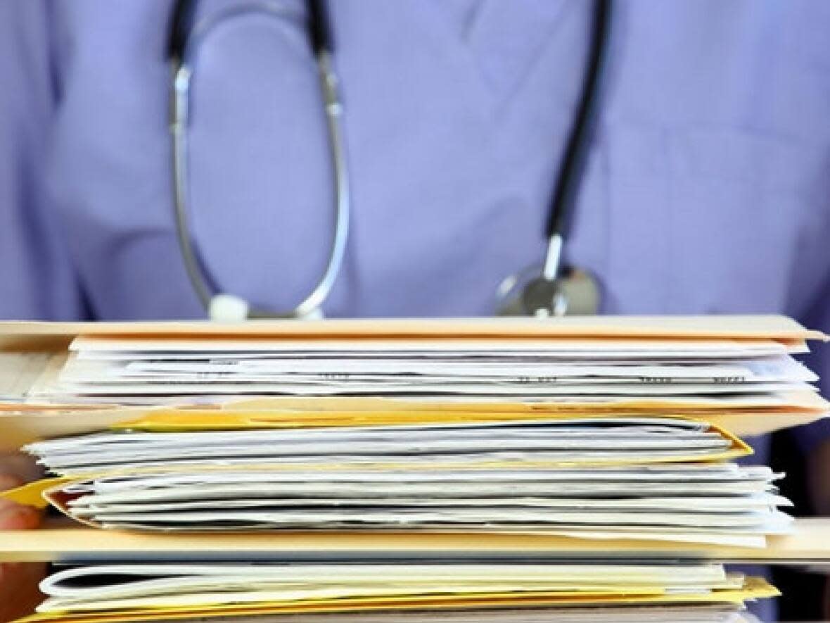 The Northwest Territories Health and Social Services Authority disclosed one patient's medical information to the wrong person in 2020, but only reported it months later and after a complaint, according to a review from the territory's information and privacy commissioner. The health authority says it's updating its training as a result.  (iStock - image credit)