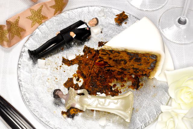 Golden Bachelor Gerry Turner's Wedding Cake Was Covered in Gold Leaf