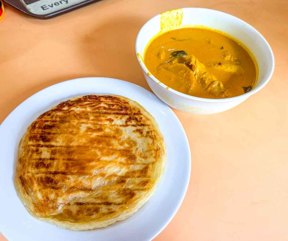 168 curry chicken - curry and prata