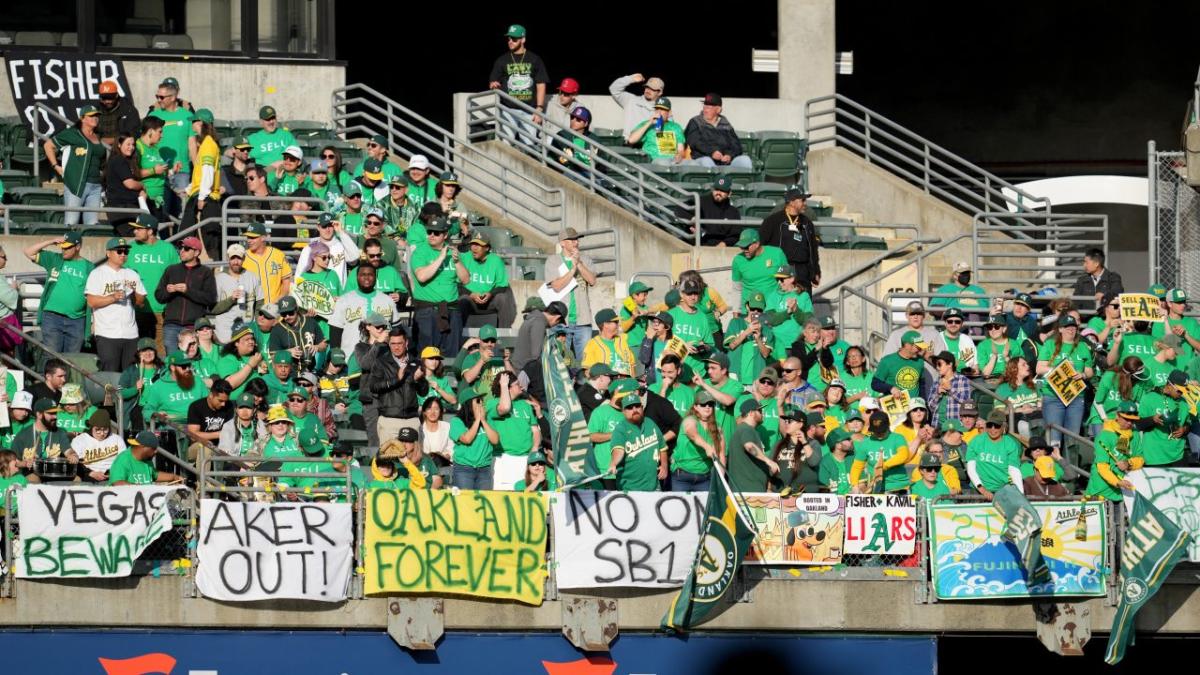 A's fans bring 'Sell the team' movement to Washington