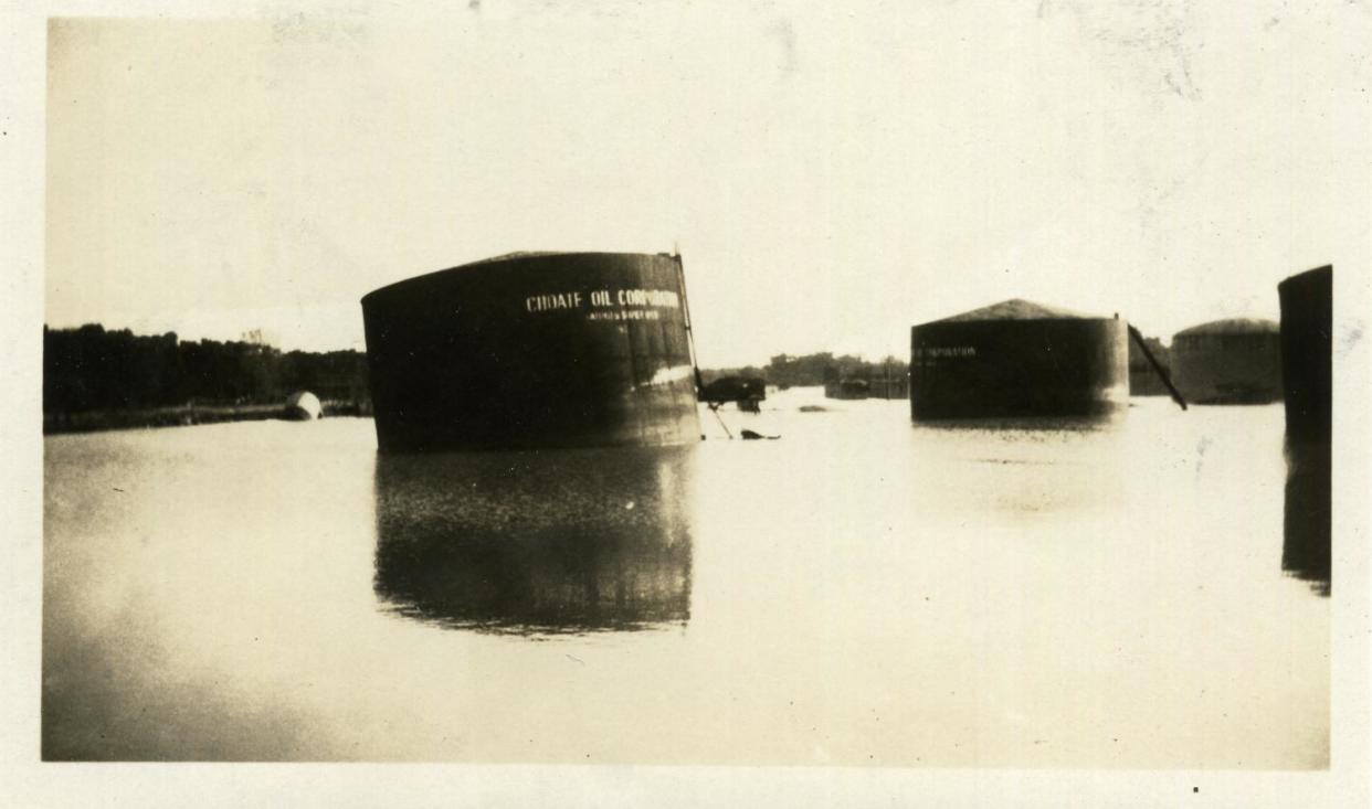 Floodwaters are seen in October 1923 on S Robinson in Oklahoma City.