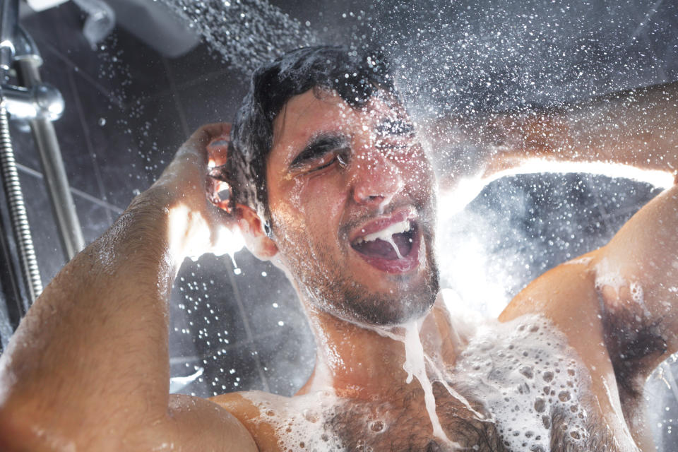 Auch unter der Dusche lässt sich Wasser und Strom sparen. (Symbolbild: Getty)