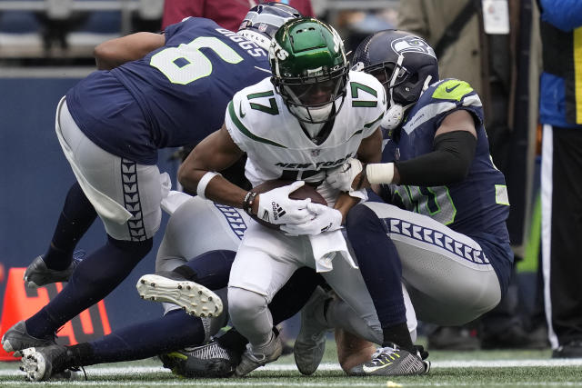 Smith, Irvin keep Seahawks playoff dreams alive in OT thriller in  regular-season finale