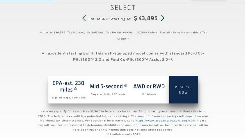 圖/入門級的Select提供RWD後輪驅動與AWD四輪驅動兩種車型，價格為43,895起。