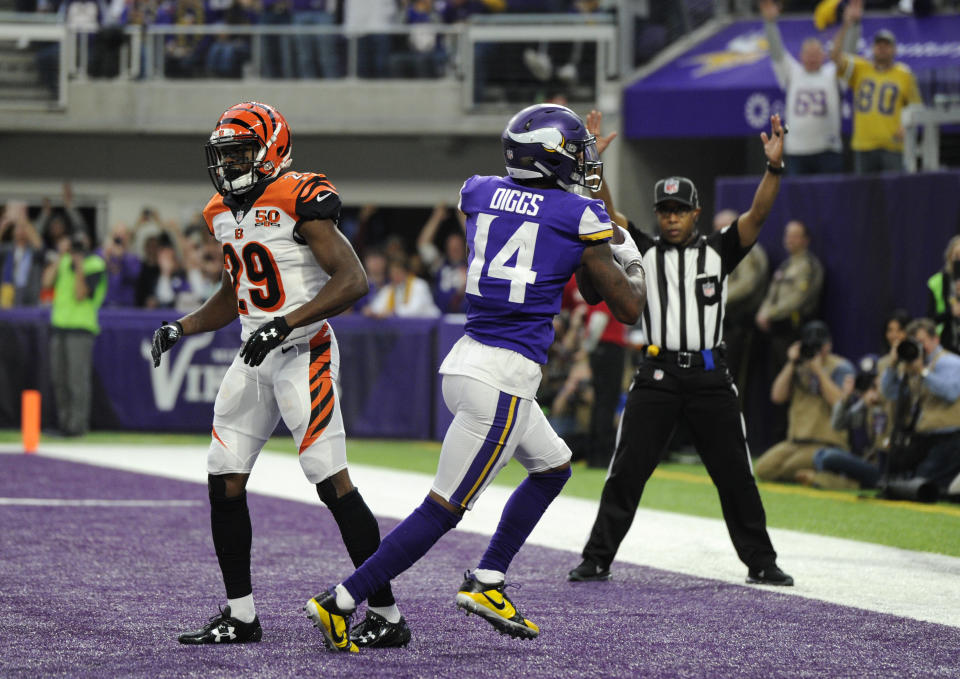 Stefon Diggs wore custom Kobe 5 “Bruce Lee” cleats one day before Kobe Bryant’s jersey retirement ceremony. (Getty)