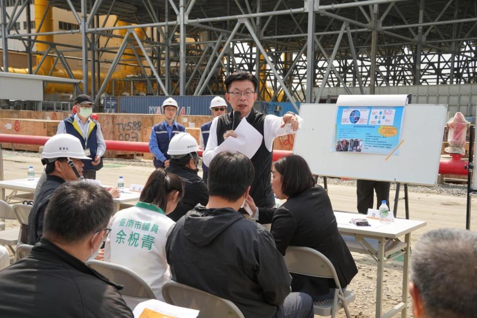 立委郭國文今年3月安排立院財政委員會及地方官員考察森霸電廠。郭國文提供