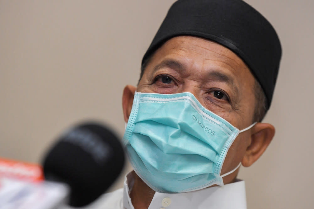 Datuk Seri Shahidan Kassim speaks to the media at a press conference in Kuala Lumpur, April 24, 2021. — Bernama pic