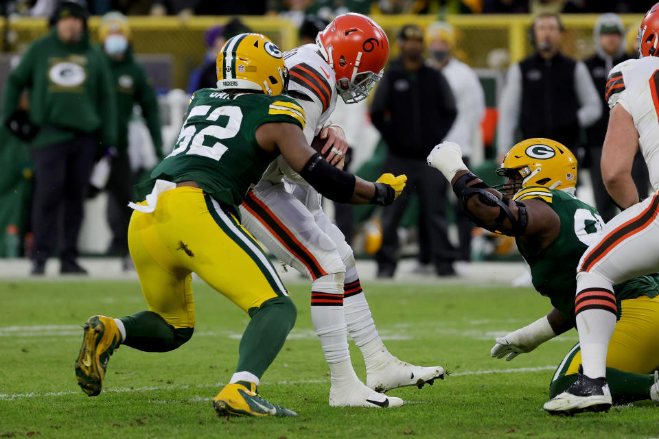 Rashan Gary of the Green Bay Packers sacks Baker Mayfield of the Cleveland Browns. (Photo by Stacy Revere/Getty Images)