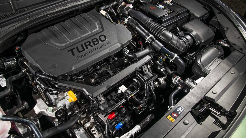 圖／2023 Kia Ceed Sportswagon MHEV採用全新48V智慧油電系統，搭載Smart stream 48V Mild Hybrid 1.5T渦輪增壓汽油直列式4缸引擎，擁有節能舒適與高效能等優勢。