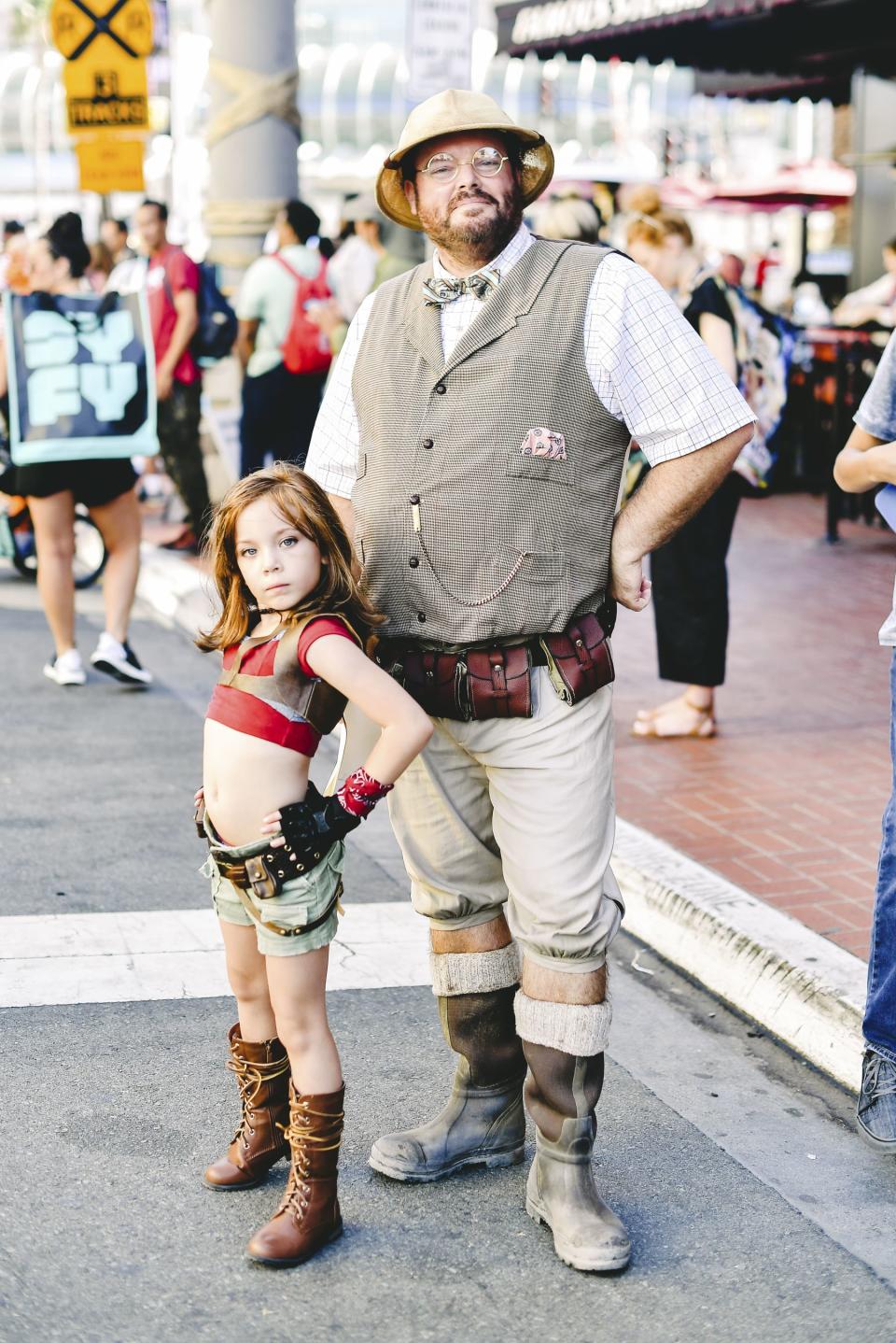 Ruby Roundhouse and Professor Shelly Oberon from Jumanji: Welcome to the Jungle  cosplayers