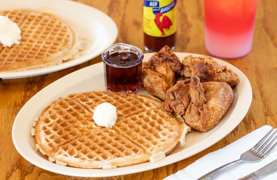 Roscoe’s House of Chicken and Waffles (multiple locations in California)